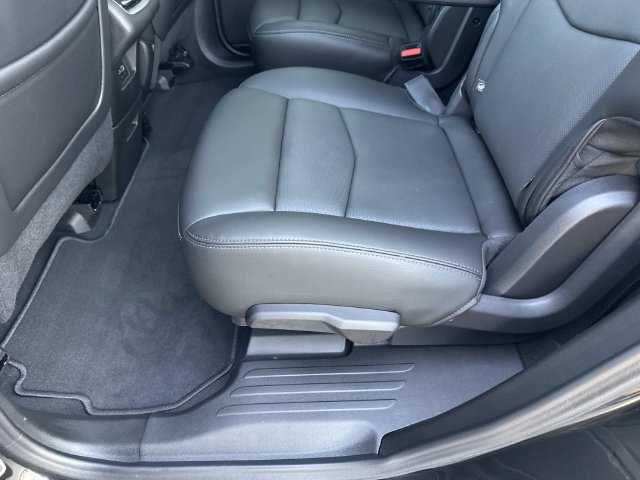 Certified 2024 Cadillac XT6 Premium Luxury AWD/4WD image 29