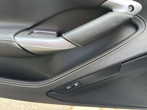 Certified 2022 Ferrari F8 Tributo RWD image 13