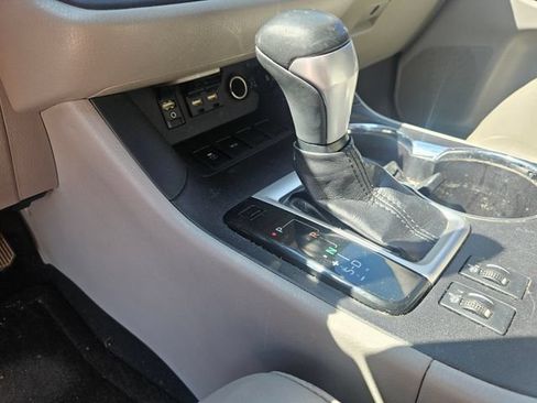 Used 2019 Toyota Highlander XLE FWD image 23