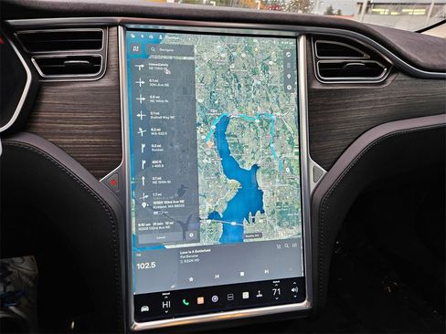 Used 2015 Tesla Model S 85D image 22