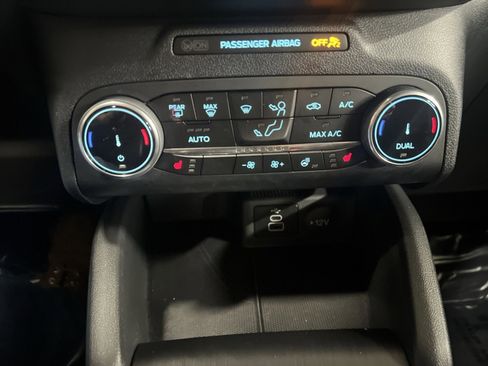 Used 2025 Ford Escape ST-Line w/ Equipment Group 301A image 20