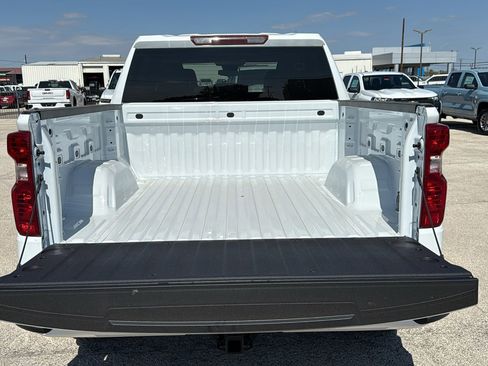 New 2026 Chevrolet Silverado 1500 Custom w/ LPO, Dark Essentials Package image 24
