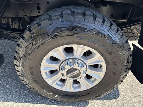 Used 2020 Ford F250 XLT w/ XLT Value Package image 31