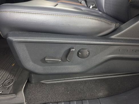 Certified 2025 Ford F350 Lariat w/ Black Appearance Package image 21