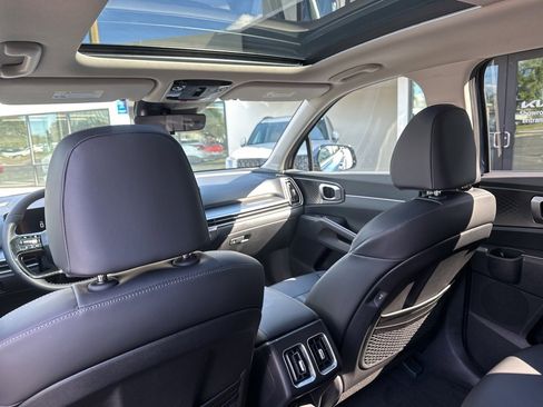 New 2026 Kia Sorento S w/ S Panoramic Sunroof Package image 23