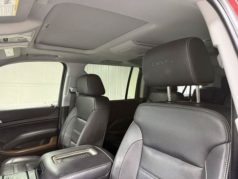 Used 2019 GMC Yukon XL Denali w/ Denali Ultimate Package AWD/4WD image 15