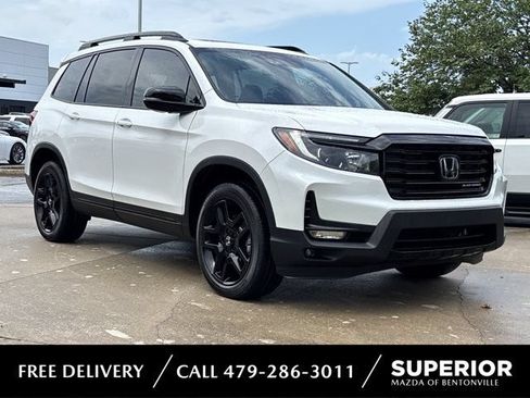 Used 2025 Honda Passport Black Edition image 1