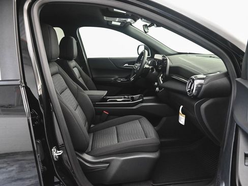 Used 2026 Chevrolet Equinox LT image 33