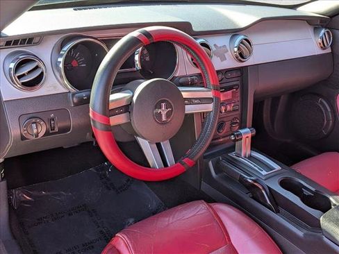 Used 2005 Ford Mustang GT image 10