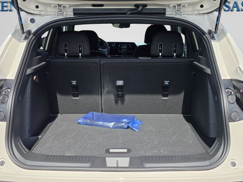 New 2026 Chevrolet Trax RS w/ Driver Confidence Package FWD image 15