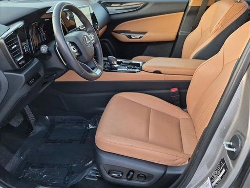 Used 2025 Lexus NX 250 FWD image 15