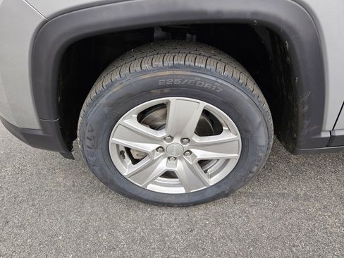 Used 2022 Jeep Compass Latitude w/ Convenience Group image 24