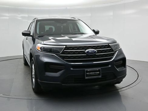 Certified 2022 Ford Explorer XLT image 57