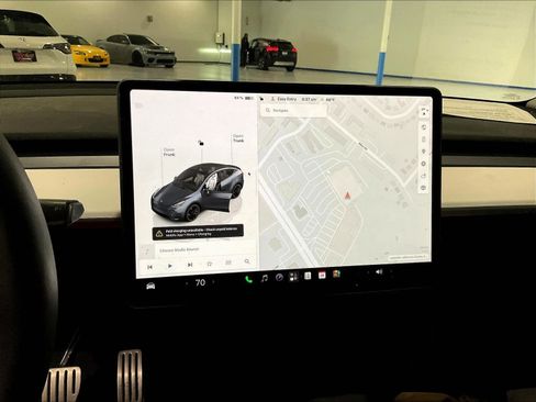 Used 2023 Tesla Model Y Performance AWD/4WD image 5