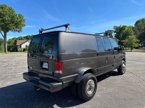 Used 2014 Ford E-250 and Econoline 250 w/ Power Group RWD image 8