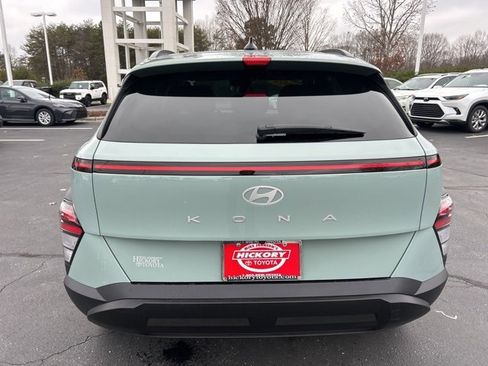 Used 2025 Hyundai Kona SEL image 6
