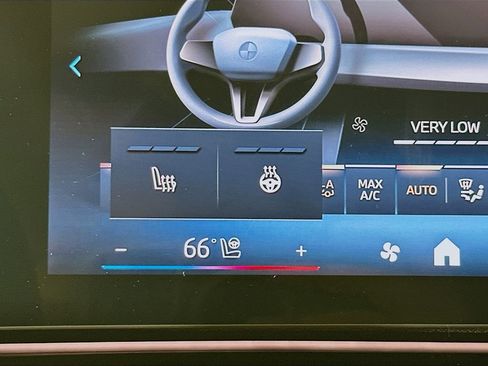 Used 2025 BMW X2 xDrive28i w/ Technology Package image 25