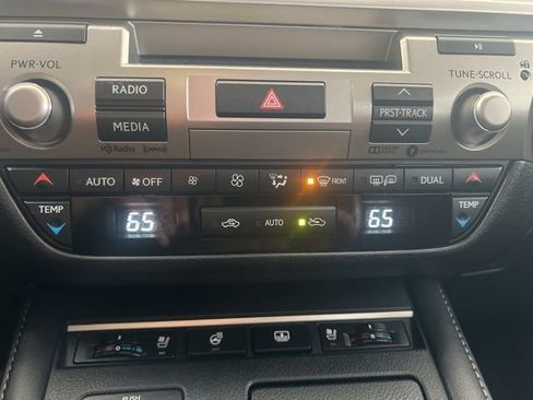 Used 2018 Lexus ES 350 image 31