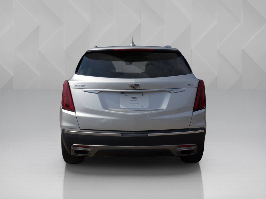Used 2020 Cadillac XT5 Premium Luxury AWD/4WD image 4