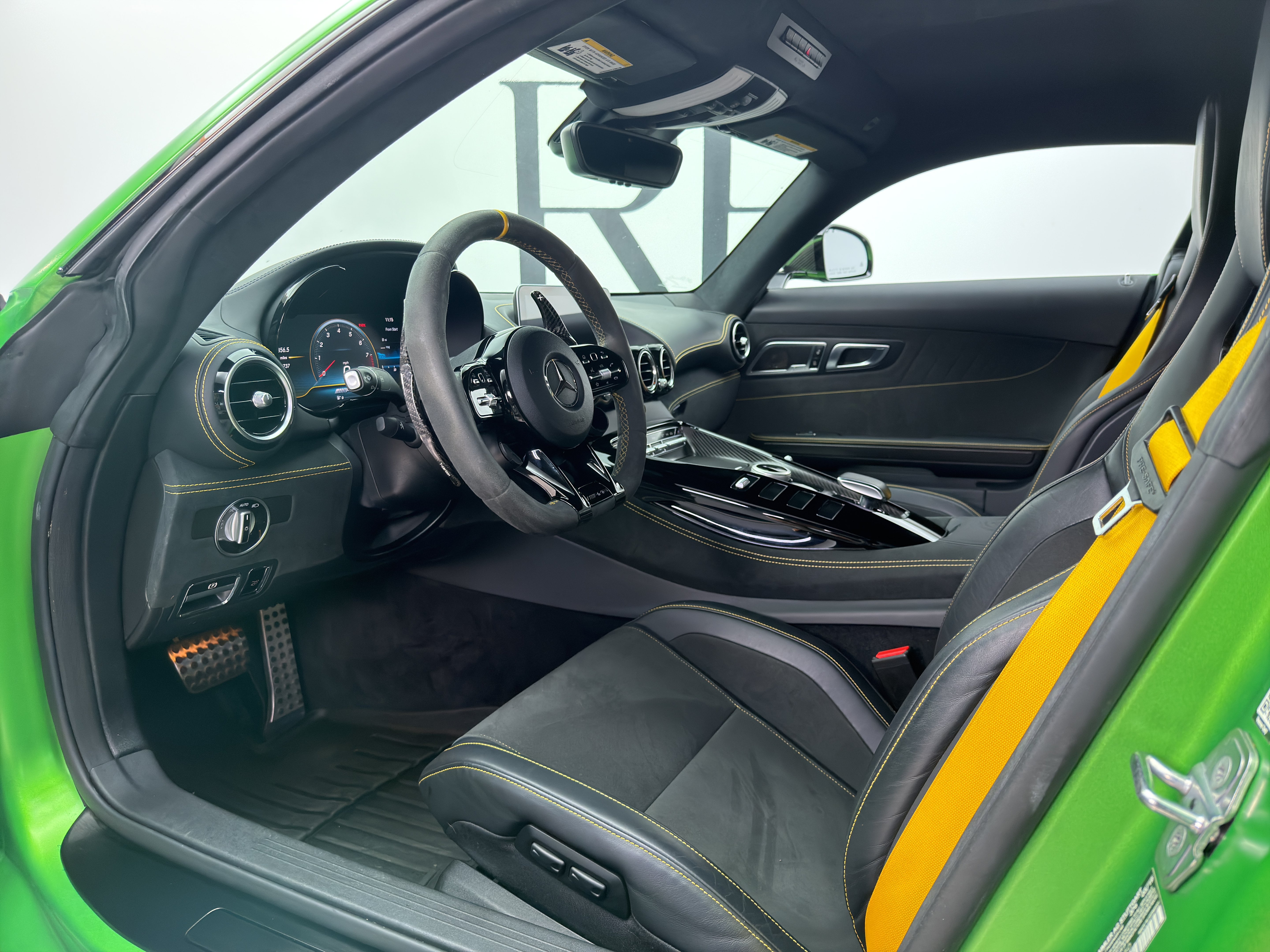 Used 2020 Mercedes-Benz AMG GT R image 16