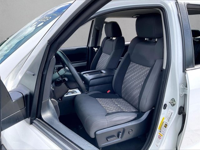 Used 2019 Toyota Tundra SR5 w/ SR5 Upgrade Package AWD/4WD image 27