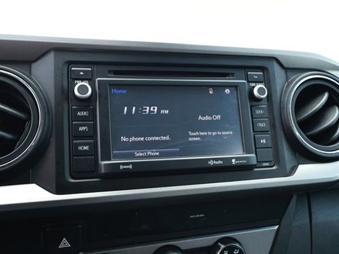 Used 2018 Toyota Tacoma SR5 RWD image 16