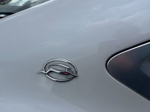 Used 2018 Chevrolet Impala Premier w/ Premier Confidence Package image 18