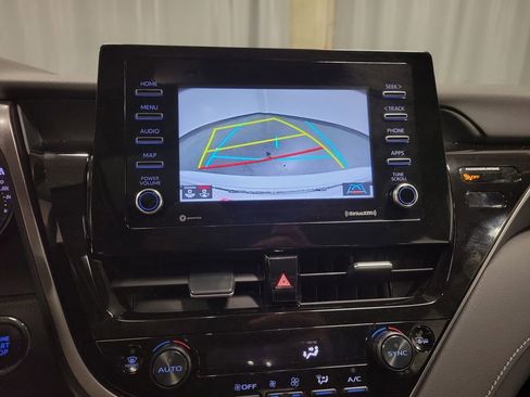 Used 2023 Toyota Camry SE w/ Convenience Package FWD image 17