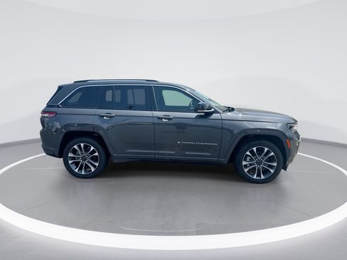 Used 2023 Jeep Grand Cherokee Overland w/ Adv Protech Group III AWD/4WD image 10