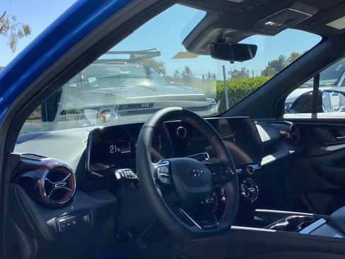 Used 2024 Chevrolet Blazer EV RS image 10