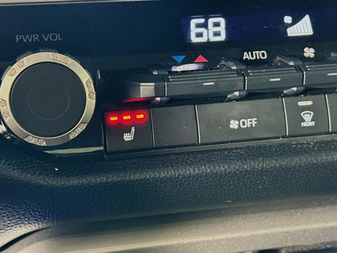 Used 2022 Toyota Tundra SR5 image 20