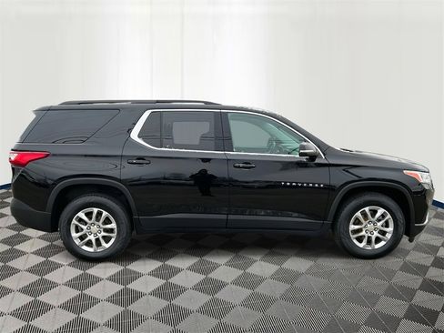 Used 2021 Chevrolet Traverse LT image 6