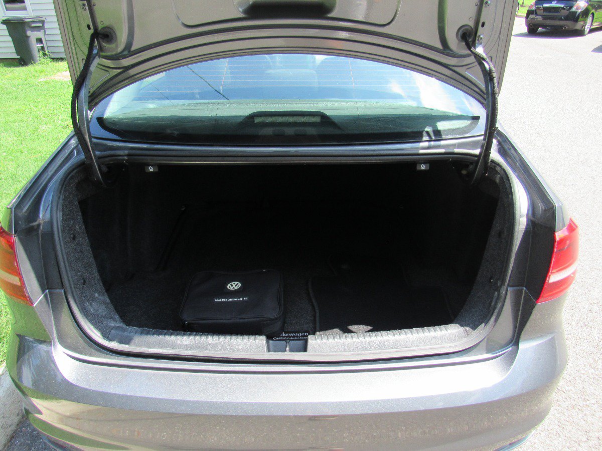 Used 2015 Volkswagen Jetta S FWD image 9