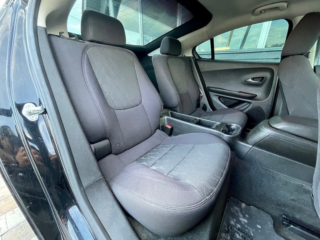 Used 2013 Chevrolet Volt FWD image 21