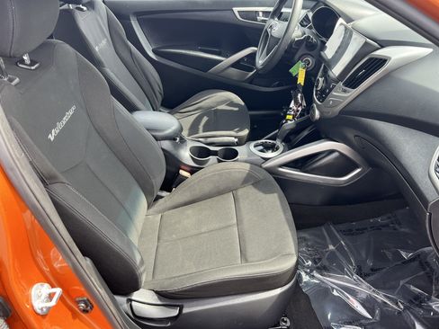 Used 2014 Hyundai Veloster FWD image 14