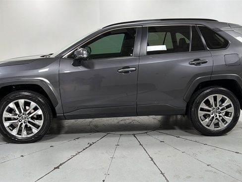 Certified 2019 Toyota RAV4 XLE Premium w/ Cold Weather Package image 8