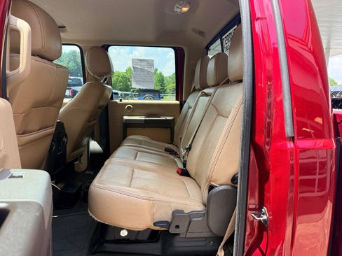 Used 2015 Ford F250 Lariat w/ Lariat Ultimate Package AWD/4WD image 31