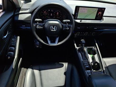 Used 2024 Honda Accord Touring image 11