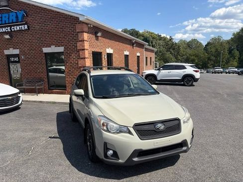 Used 2016 Subaru Crosstrek 2.0i Limited AWD/4WD image 1