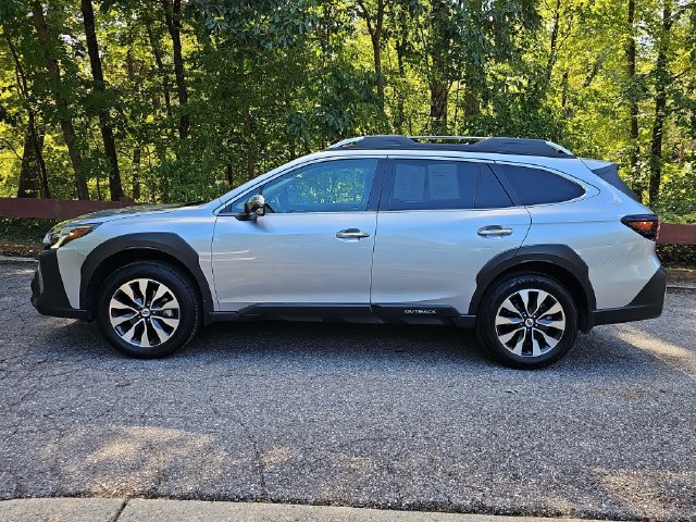 Certified 2024 Subaru Outback Touring AWD/4WD image 5