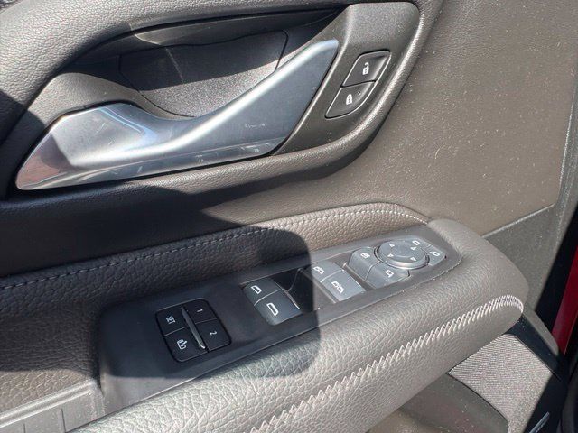 Used 2024 GMC Yukon XL Denali AWD/4WD image 24