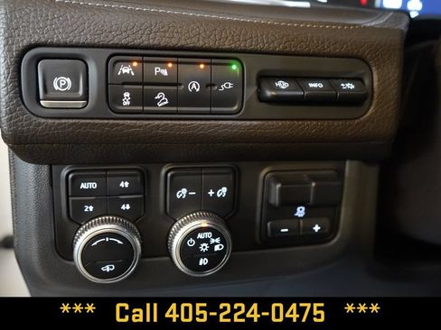 Used 2021 GMC Yukon Denali w/ Denali Ultimate Package AWD/4WD image 35