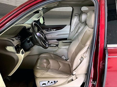 Used 2017 Cadillac Escalade Luxury RWD image 22