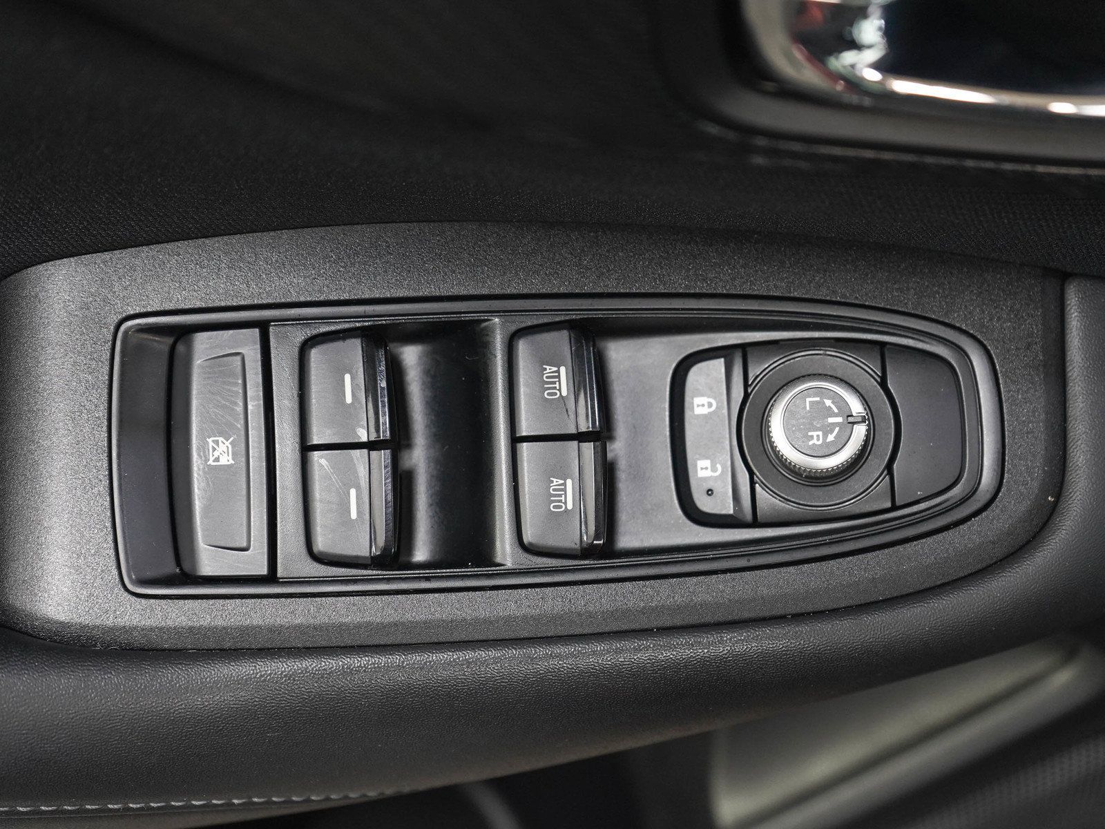 Used 2020 Subaru Outback Premium AWD/4WD image 19
