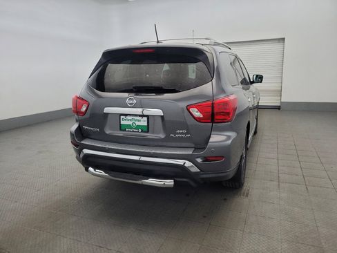 Used 2018 Nissan Pathfinder Platinum AWD/4WD image 7