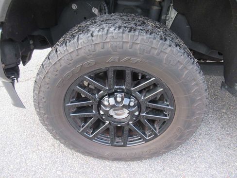 Used 2020 Ford F250 Lariat image 10