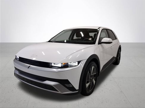 New 2026 Hyundai Ioniq 5 SEL image 2