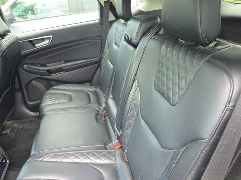 Used 2024 Ford Edge Titanium AWD/4WD image 9