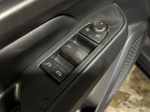 New 2026 Chevrolet Equinox EV LT image 23