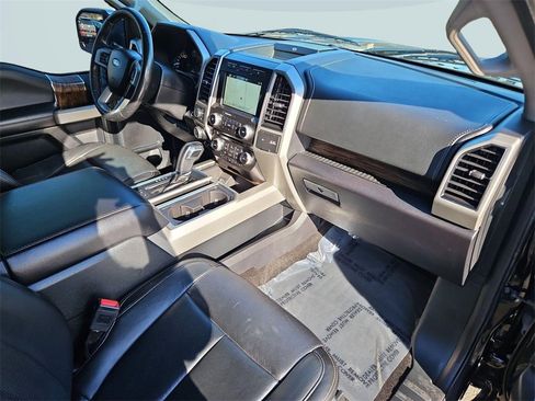 Used 2018 Ford F150 Lariat w/ Equipment Group 502A Luxury image 29